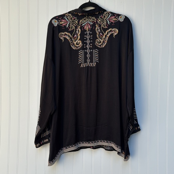 Johnny Was Tandit Blouse Black Embroidered Top - Picture 9 of 14